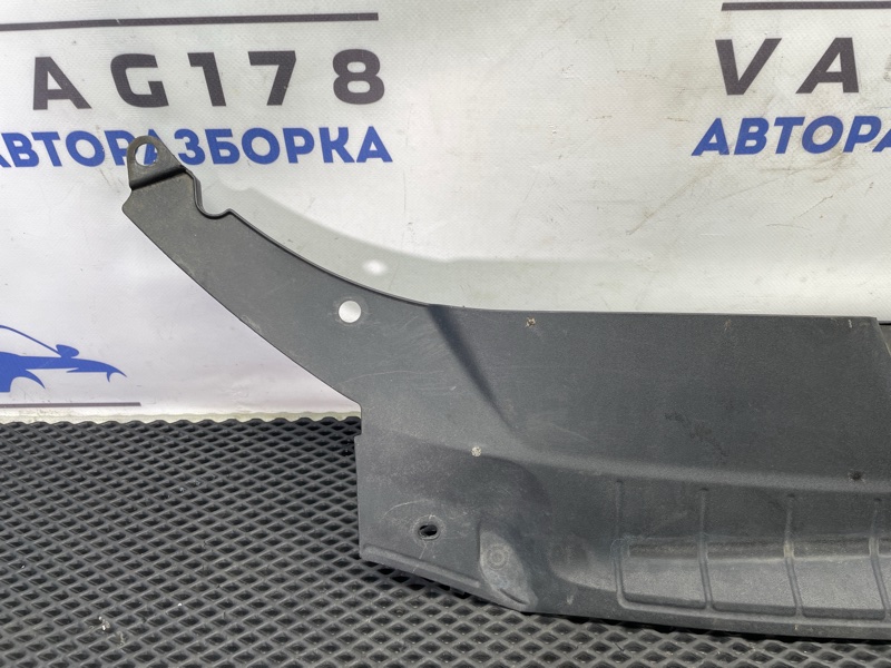 Кожух замка капота, 1000 рублей, Санкт-Петербург