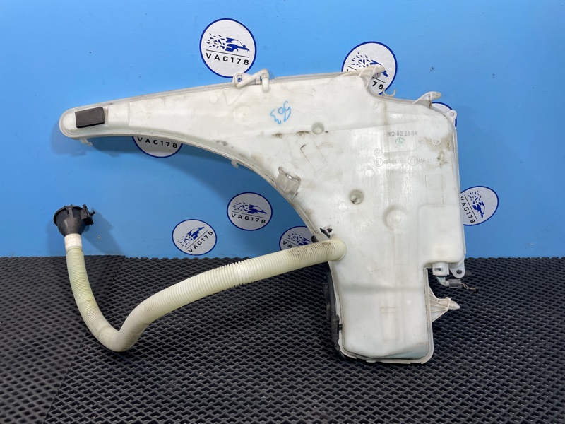 Бачок омывателя лобового стекла, 2000 рублей, Санкт-Петербург