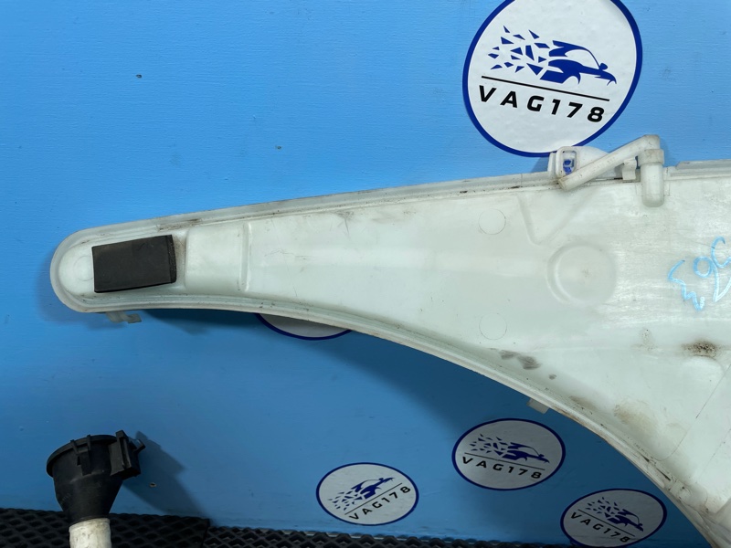 Бачок омывателя лобового стекла, 2000 рублей, Санкт-Петербург