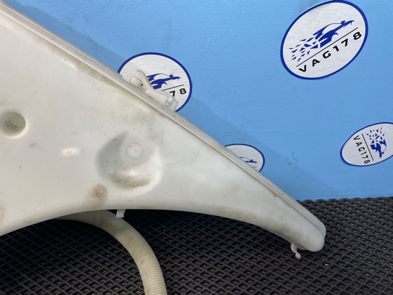 Бачок омывателя лобового стекла, 2000 рублей, Санкт-Петербург