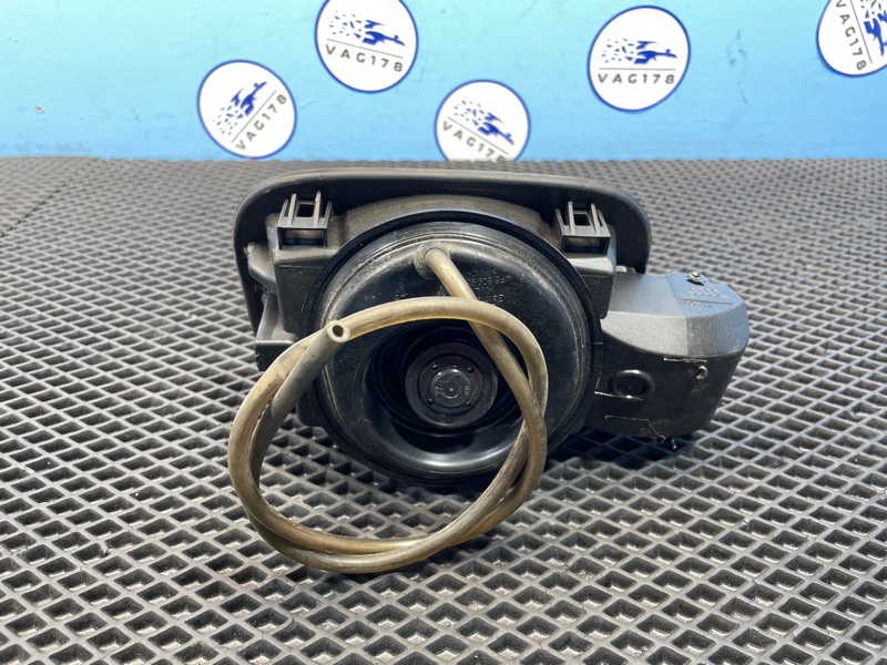 Лючок бензобака, 1000 рублей, Санкт-Петербург