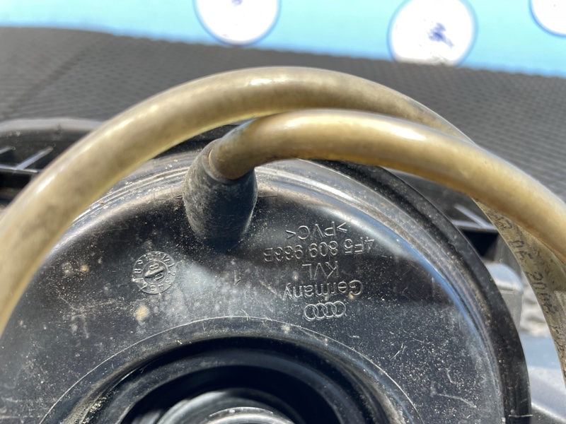 Лючок бензобака, 1000 рублей, Санкт-Петербург