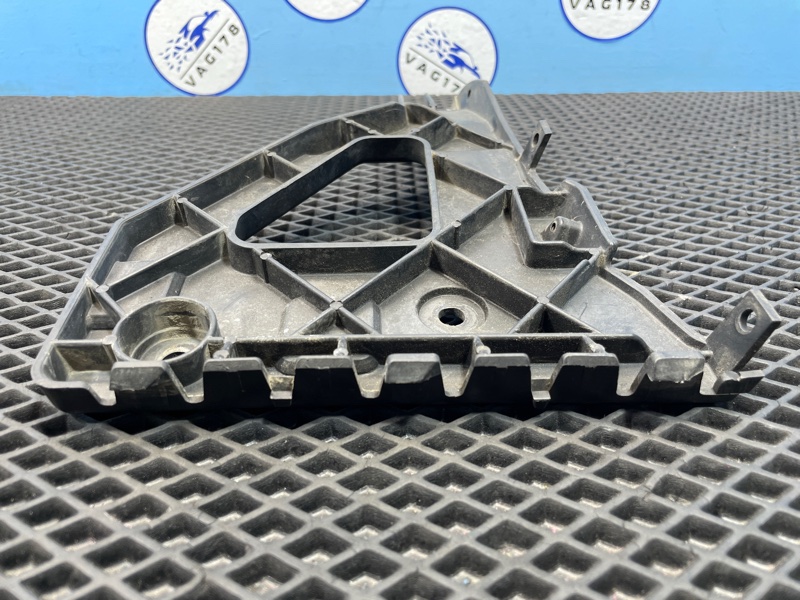 Кронштейн бампера, 1900 рублей, Санкт-Петербург