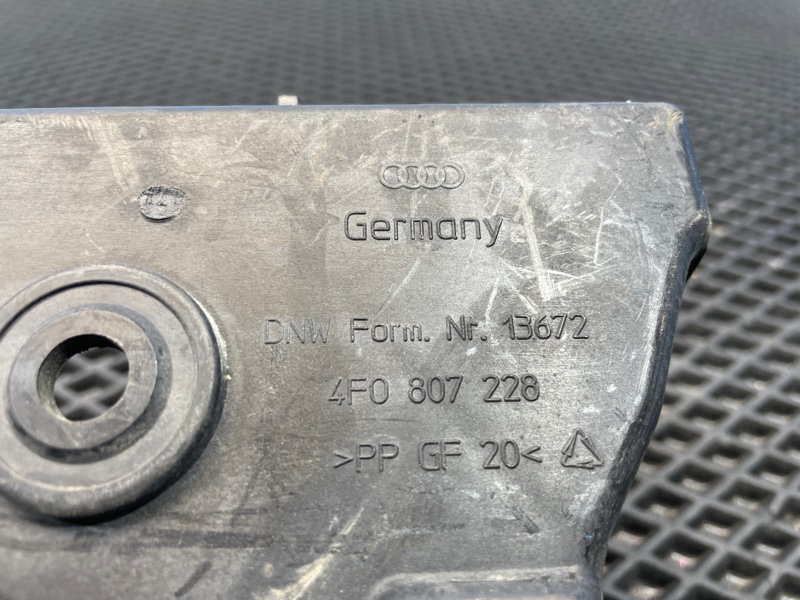 Кронштейн бампера, 1900 рублей, Санкт-Петербург