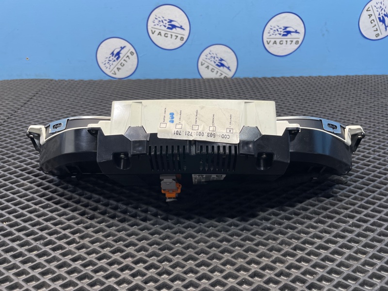 Панель приборов, 3000 рублей, Санкт-Петербург