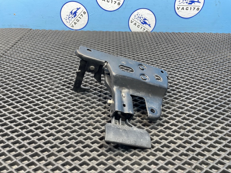 Крючок капота, 1000 рублей, Санкт-Петербург