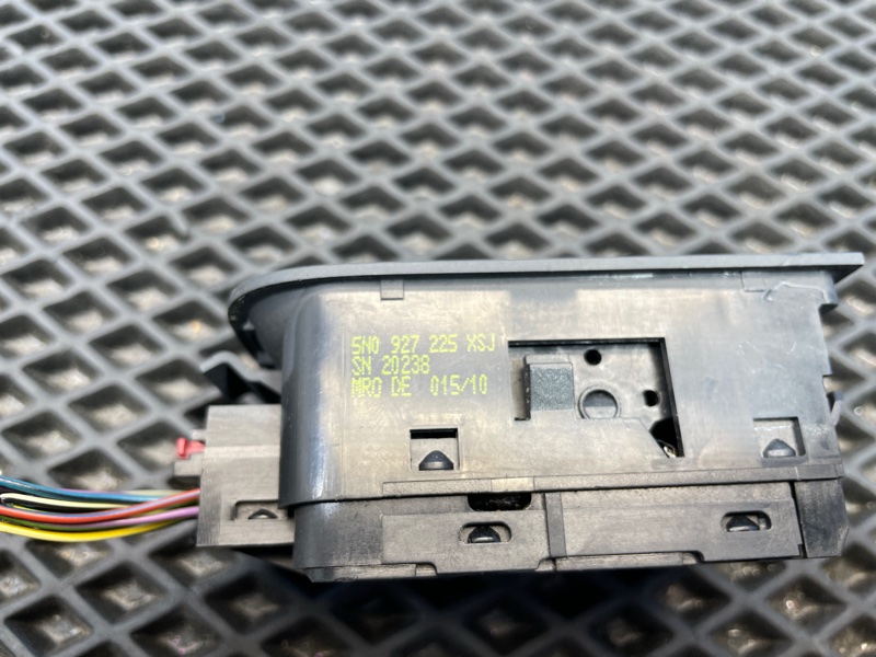 Кнопка стояночного тормоза, 1500 рублей, Санкт-Петербург