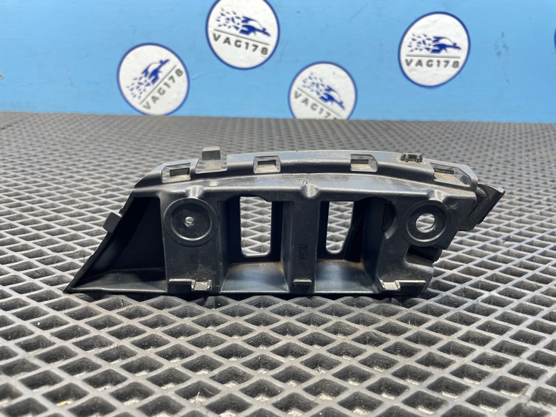 Направляющая бампера, 1500 рублей, Санкт-Петербург