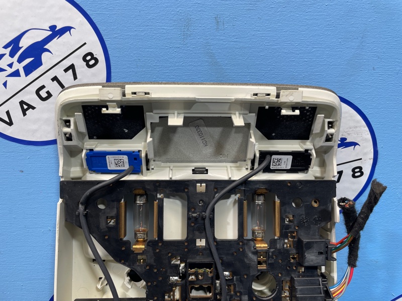 Плафон салонный, 1000 рублей, Санкт-Петербург