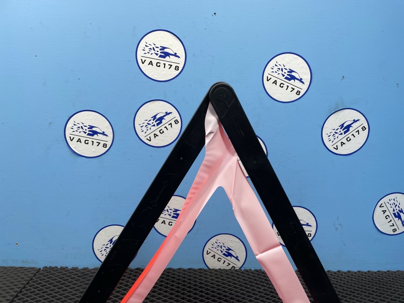 Знак аварийной остановки, 1000 рублей, Санкт-Петербург