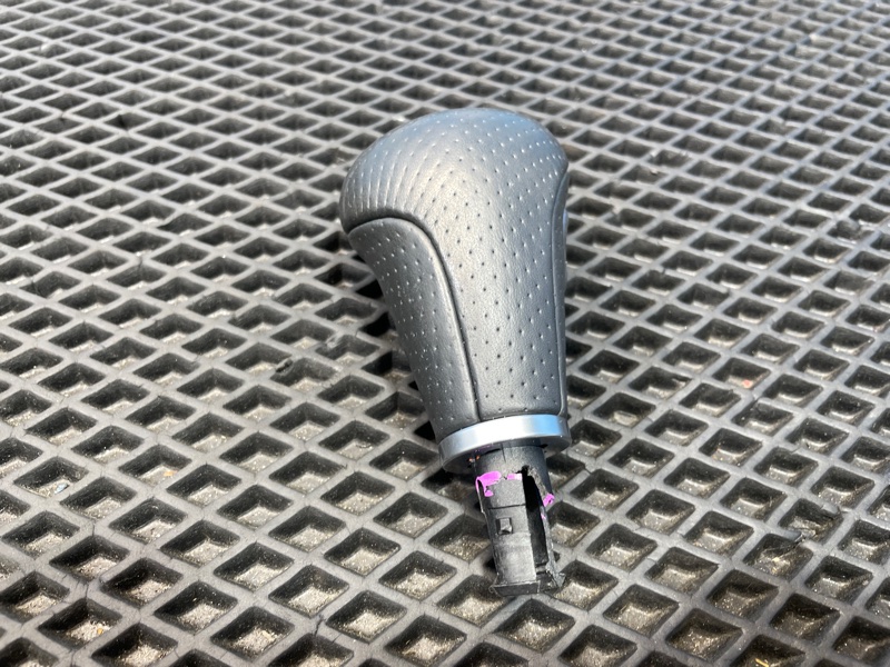 Блок кнопок, 2000 рублей, Санкт-Петербург