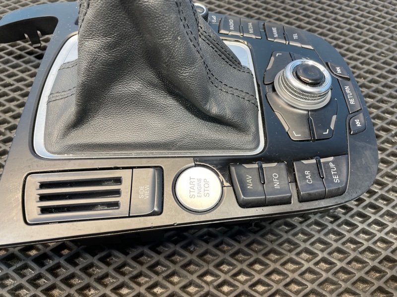 Блок кнопок, 2000 рублей, Санкт-Петербург