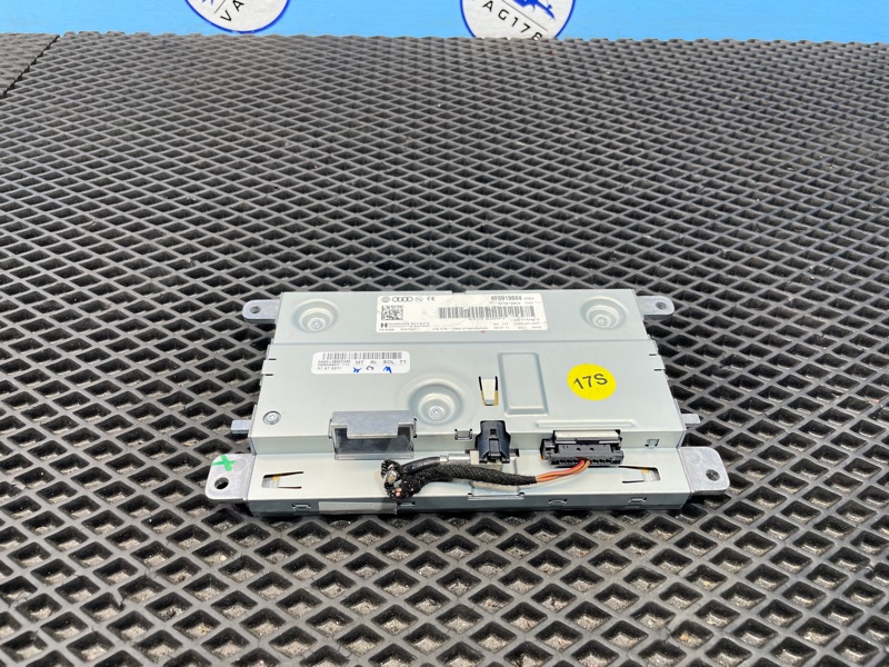 Дисплей информационный, 2000 рублей, Санкт-Петербург