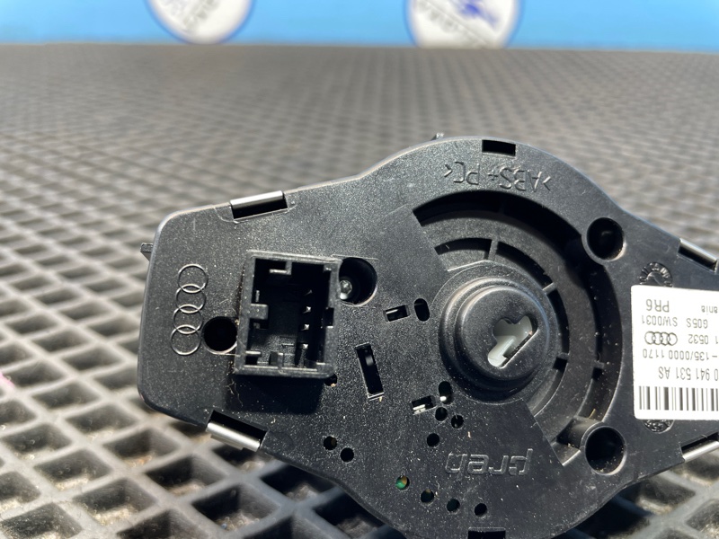 Переключатель света фар, 1000 рублей, Санкт-Петербург