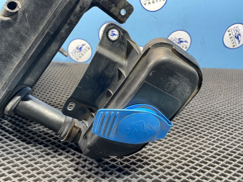 Бачок омывателя лобового стекла, 2300 рублей, Санкт-Петербург