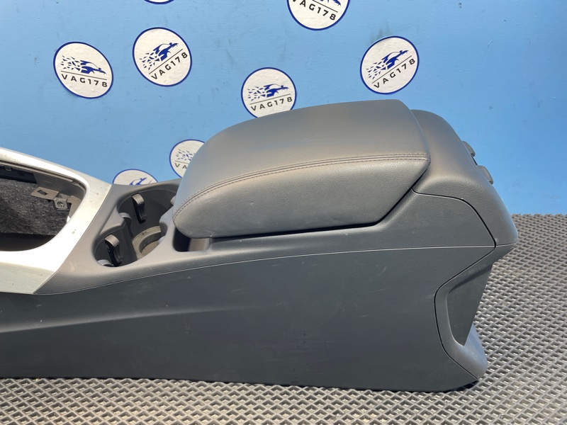 Подлокотник, 3500 рублей, Санкт-Петербург