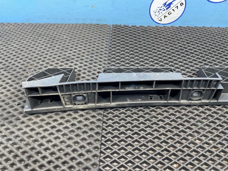 Кронштейн бампера, 2000 рублей, Санкт-Петербург