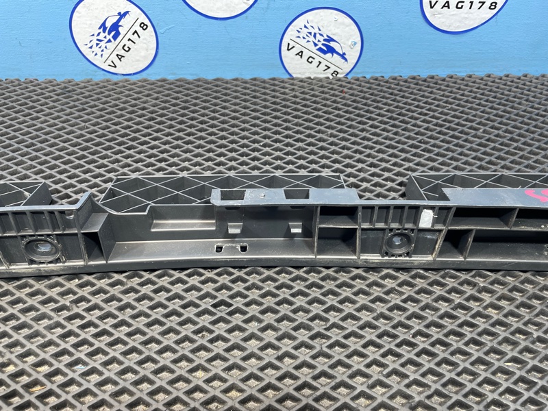 Кронштейн бампера, 2000 рублей, Санкт-Петербург