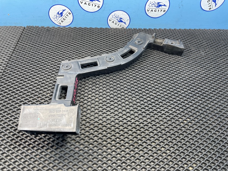 Направляющая бампера, 2000 рублей, Санкт-Петербург