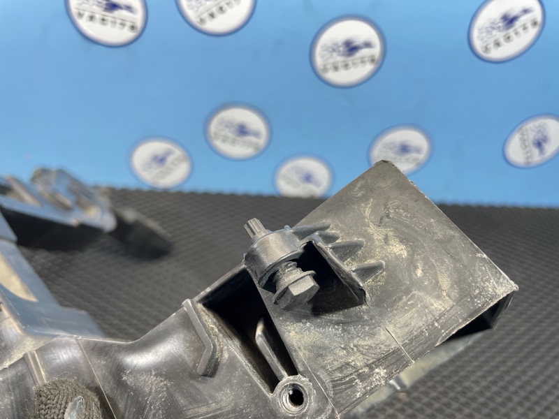 Направляющая бампера, 2000 рублей, Санкт-Петербург