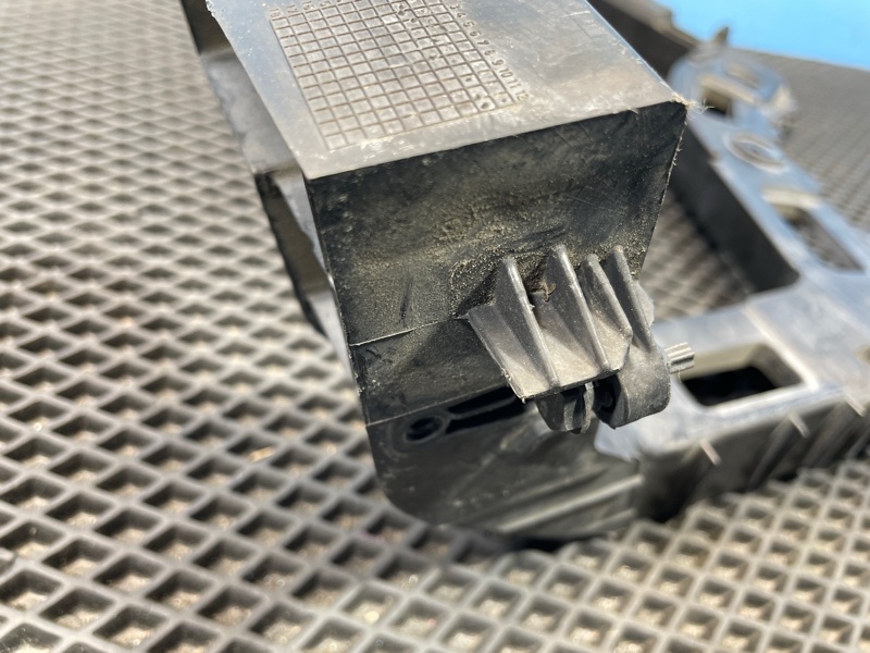 Направляющая бампера, 2000 рублей, Санкт-Петербург