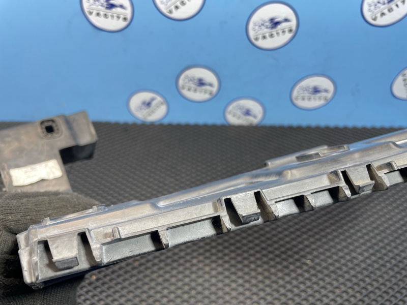 Направляющая бампера, 2000 рублей, Санкт-Петербург