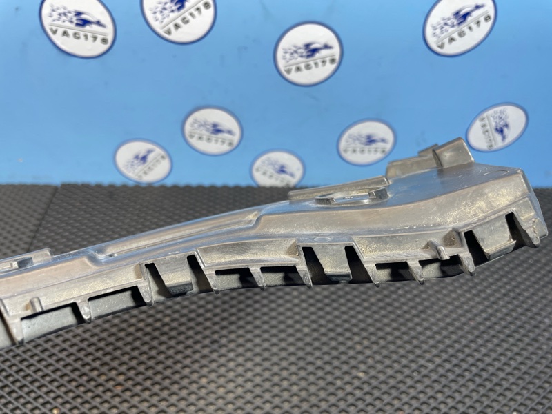 Направляющая бампера, 2000 рублей, Санкт-Петербург