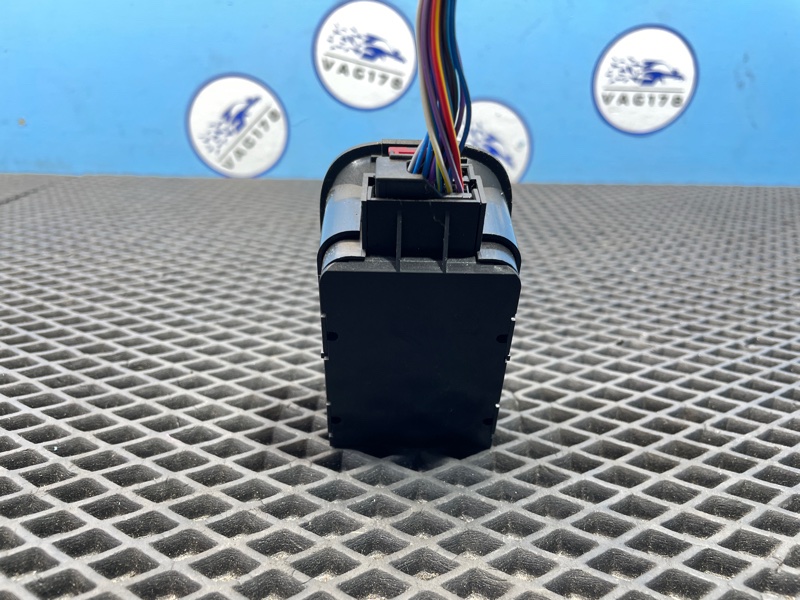 Кнопка стояночного тормоза, 1500 рублей, Санкт-Петербург