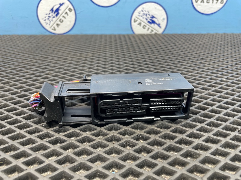 Блок управления стояночным тормозом, 2000 рублей, Санкт-Петербург