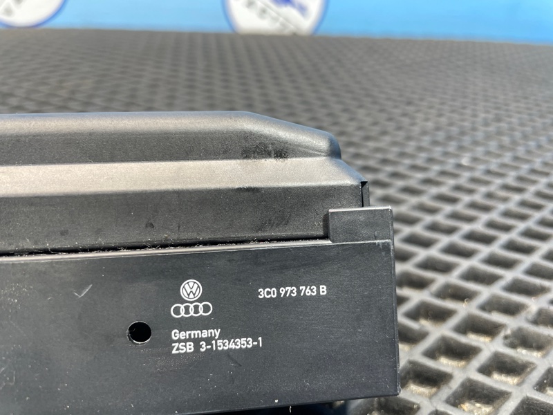 Блок управления стояночным тормозом, 2000 рублей, Санкт-Петербург