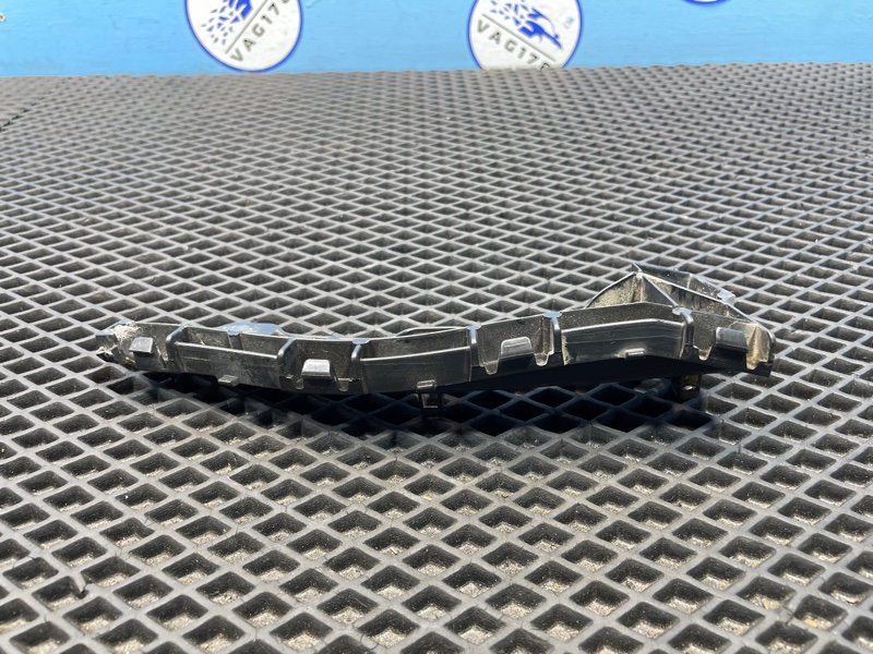 Направляющая бампера, 1900 рублей, Санкт-Петербург