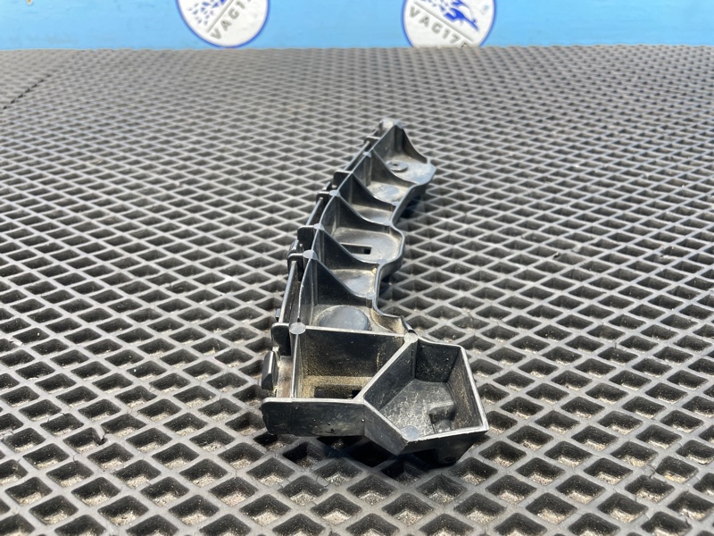 Направляющая бампера, 1900 рублей, Санкт-Петербург