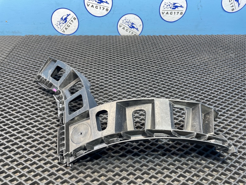 Направляющая бампера, 1000 рублей, Санкт-Петербург