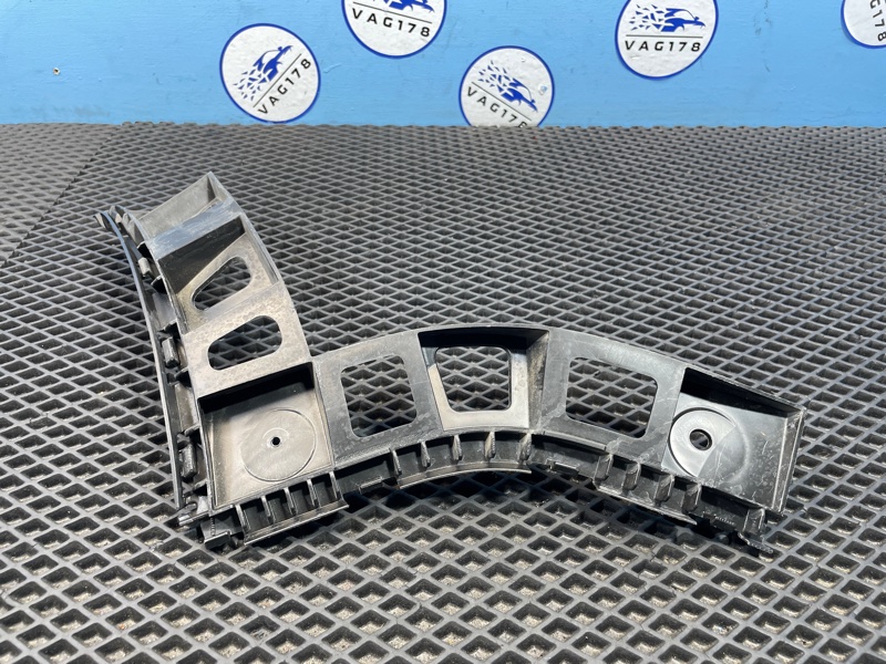 Направляющая бампера, 1000 рублей, Санкт-Петербург