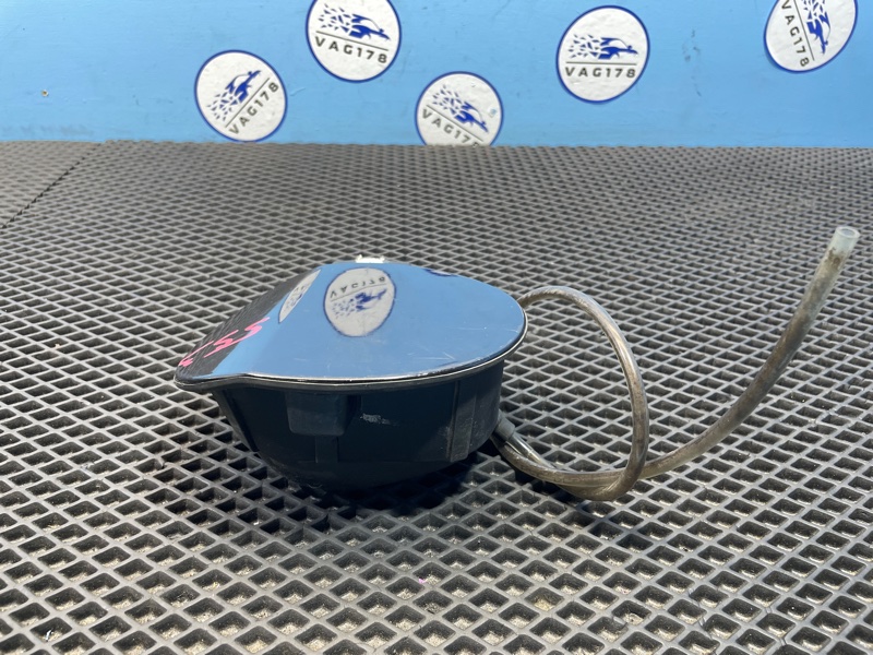 Лючок бензобака, 3600 рублей, Санкт-Петербург