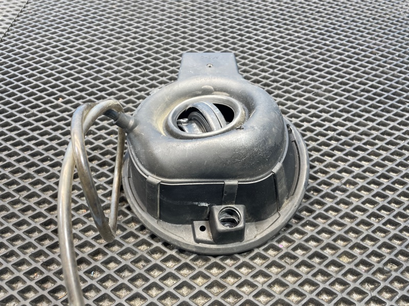 Лючок бензобака, 3600 рублей, Санкт-Петербург