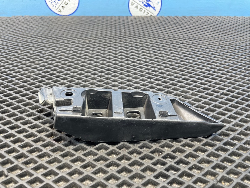 Направляющая бампера, 1500 рублей, Санкт-Петербург