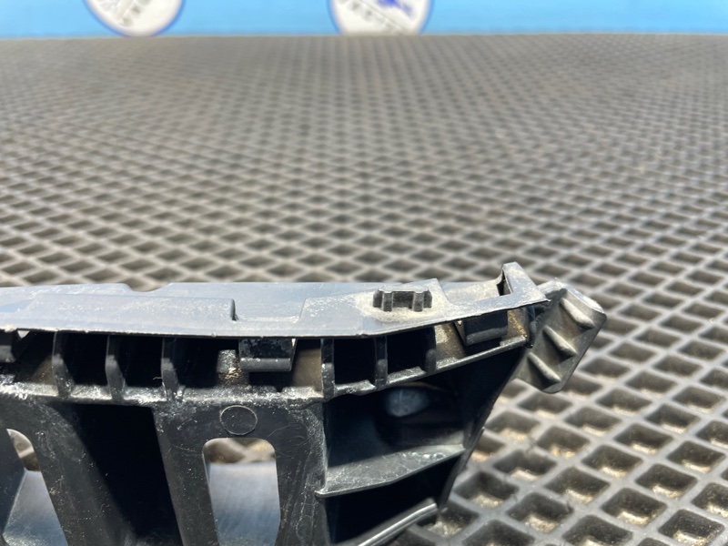 Направляющая бампера, 1500 рублей, Санкт-Петербург