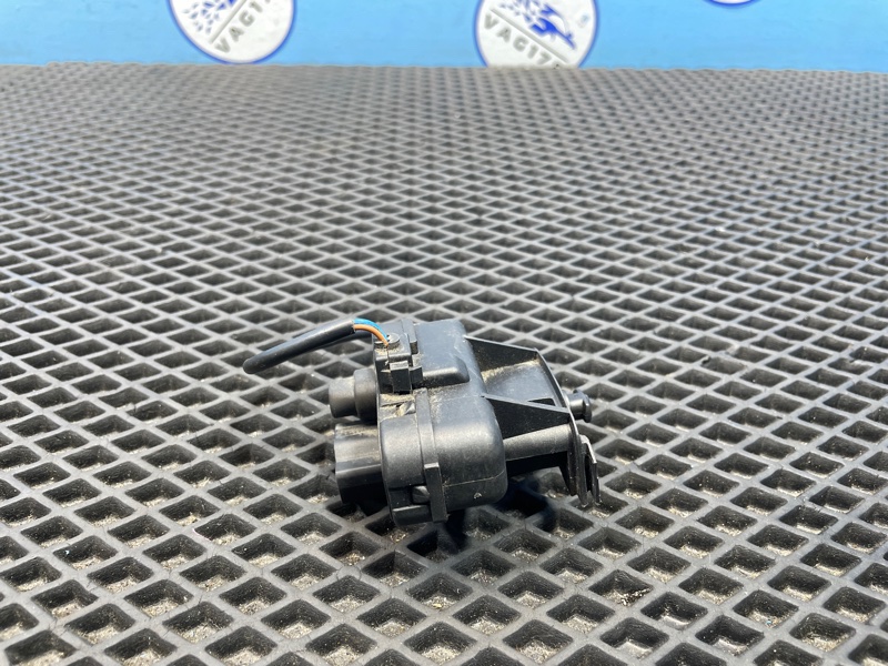 Активатор замка крышки бензобака, 1500 рублей, Санкт-Петербург