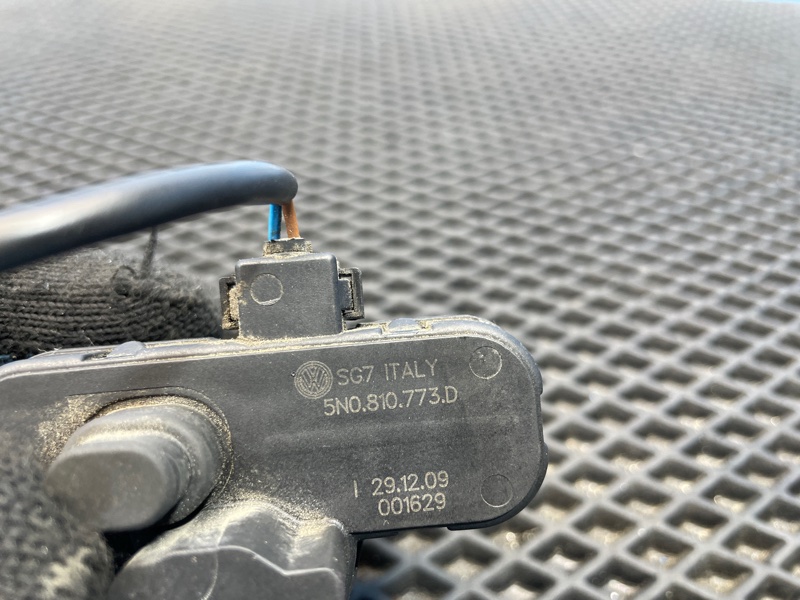 Активатор замка крышки бензобака, 1500 рублей, Санкт-Петербург