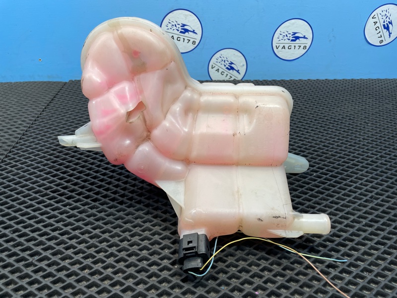 Бачок расширительный, 2000 рублей, Санкт-Петербург