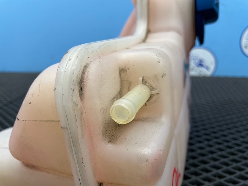 Бачок расширительный, 2000 рублей, Санкт-Петербург