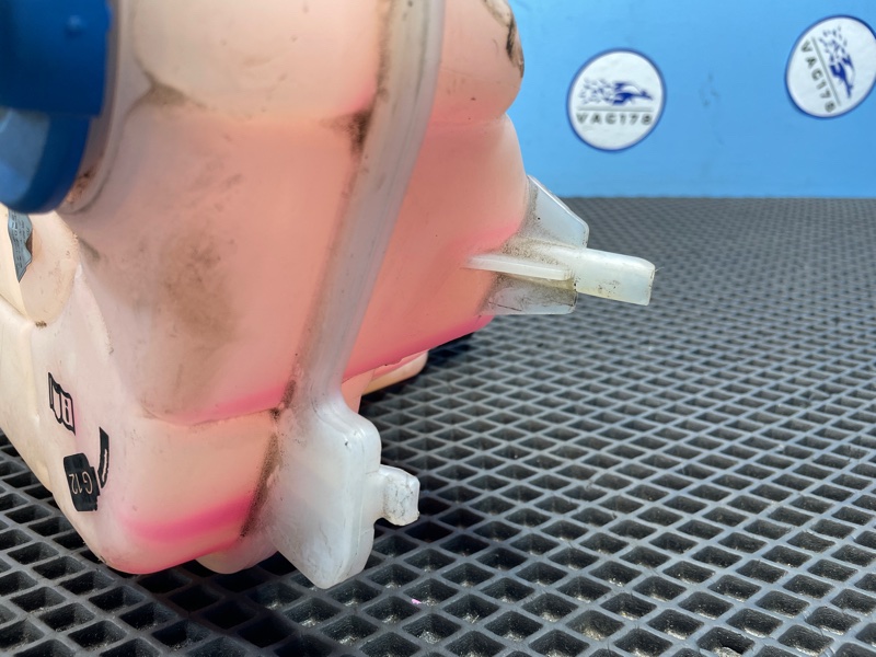 Бачок расширительный, 2000 рублей, Санкт-Петербург