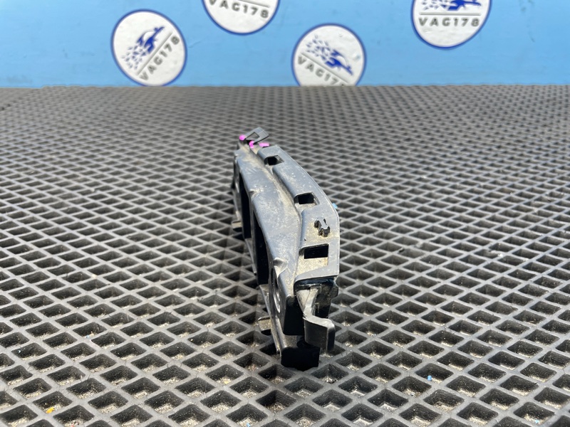 Направляющая бампера, 1000 рублей, Санкт-Петербург