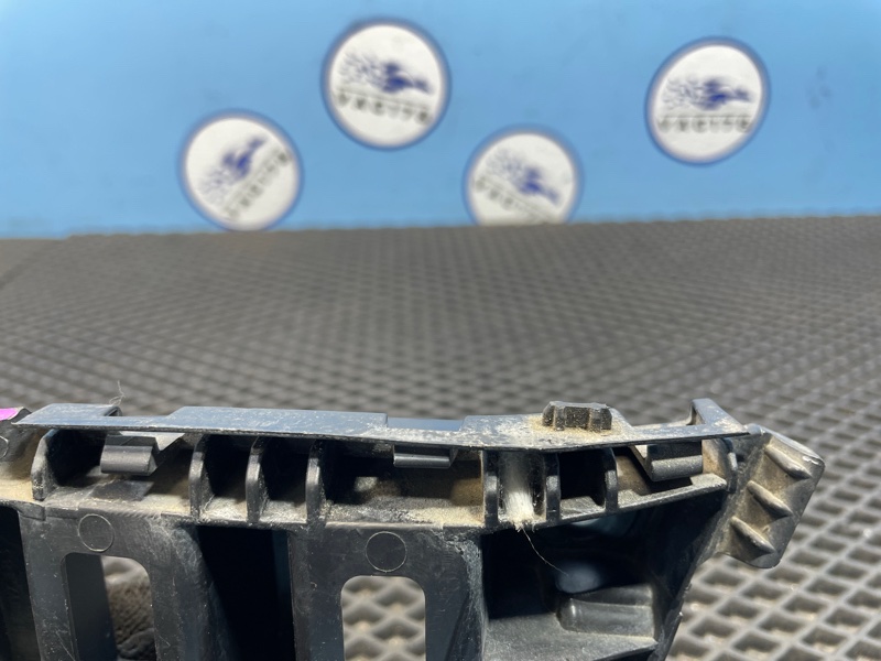 Направляющая бампера, 1000 рублей, Санкт-Петербург