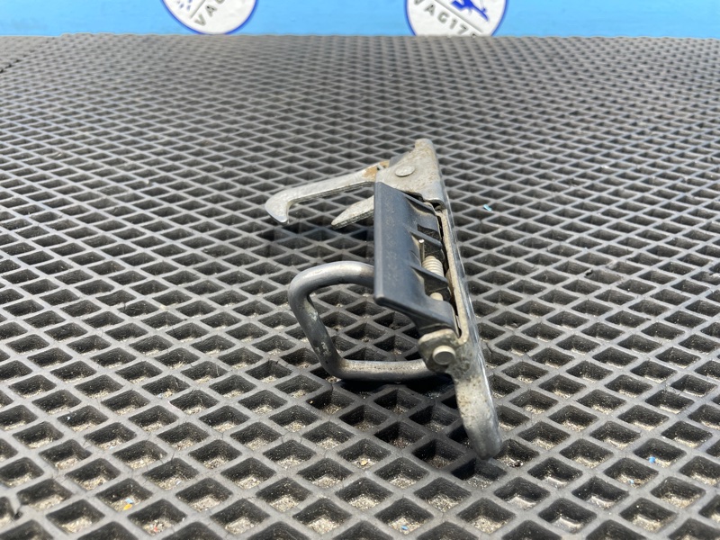 Крючок капота, 1000 рублей, Санкт-Петербург