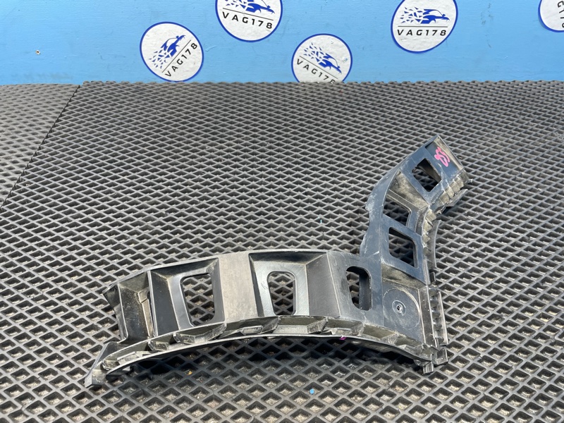 Направляющая бампера, 900 рублей, Санкт-Петербург