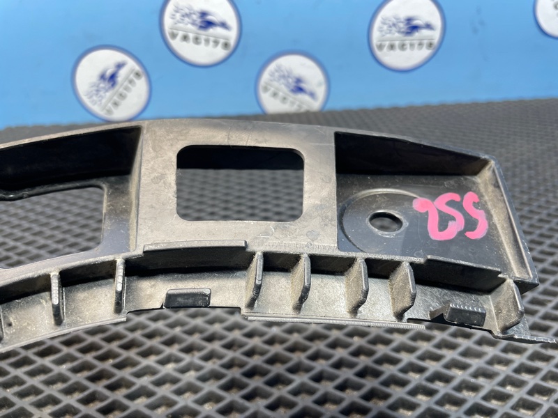 Направляющая бампера, 900 рублей, Санкт-Петербург