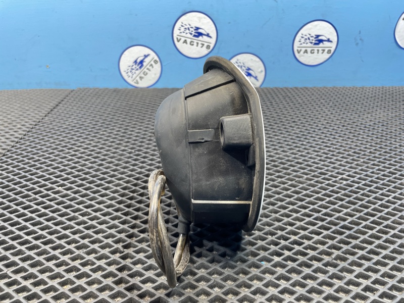 Лючок бензобака, 3600 рублей, Санкт-Петербург