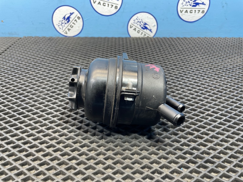 Бачок гидроусилителя, 1000 рублей, Санкт-Петербург